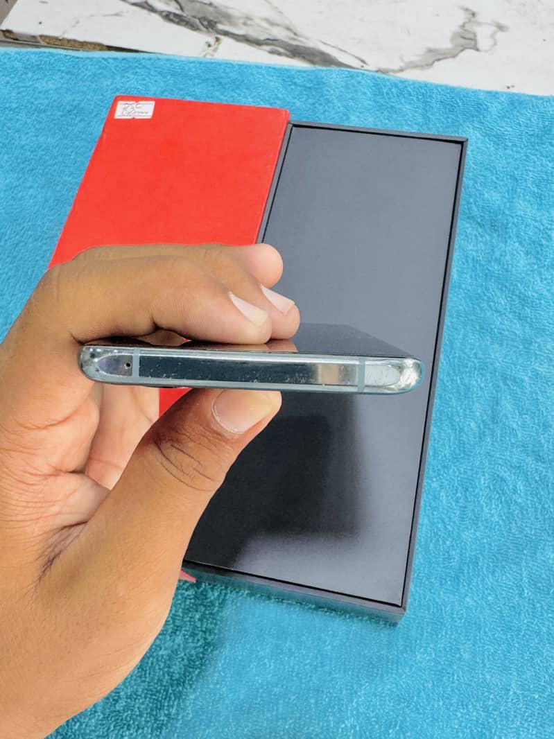 One Plus 10 Pro 3