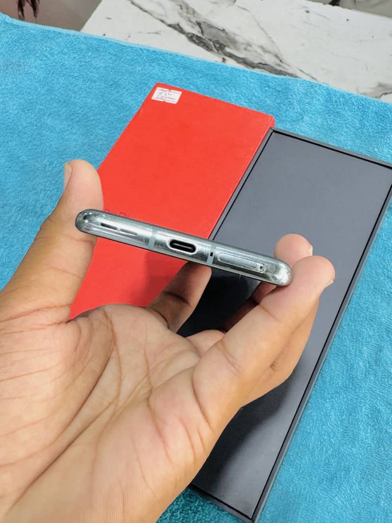 One Plus 10 Pro 5