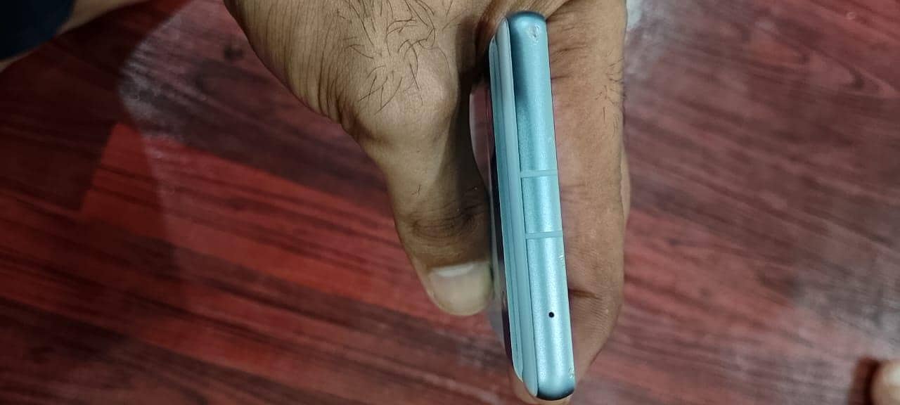 Google pixel 7a 6