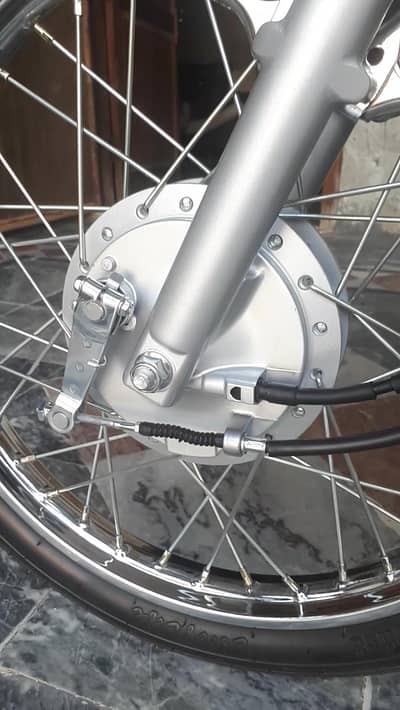 Honda cg 125spacial adhesion self start