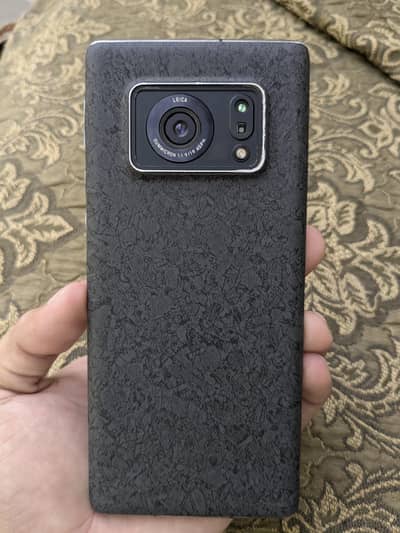 AQOUS R6 FLAGSHIP DEVICE BEST FOR PUBG OR STEAMING WITH OLED FISPLAY