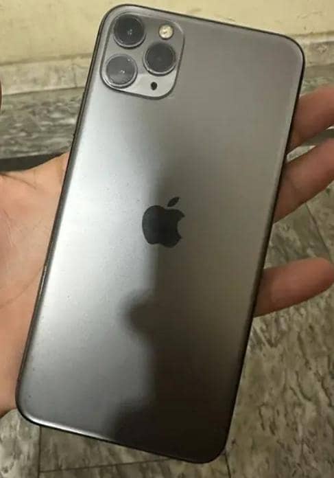 Apple iPhone 11 Pro Max 1