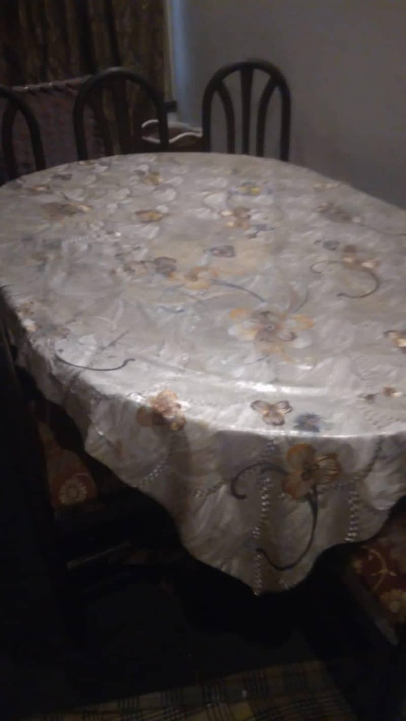wooden dining table 0
