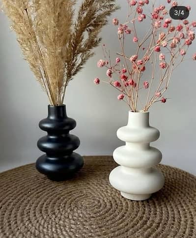Beautiful Black & White Decorative Flower Vases – Home Decor”