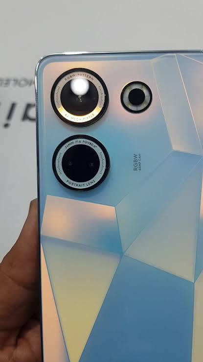 Tecno CAMON 20 1