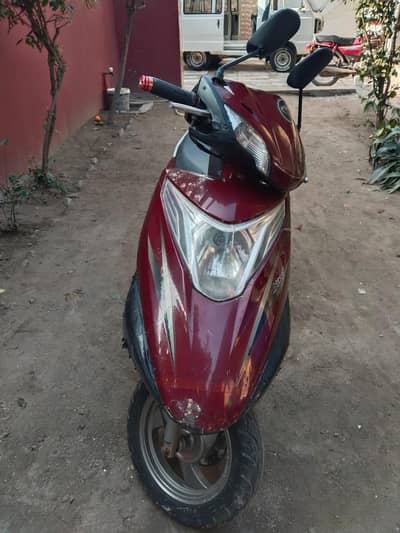 United 100cc scooty