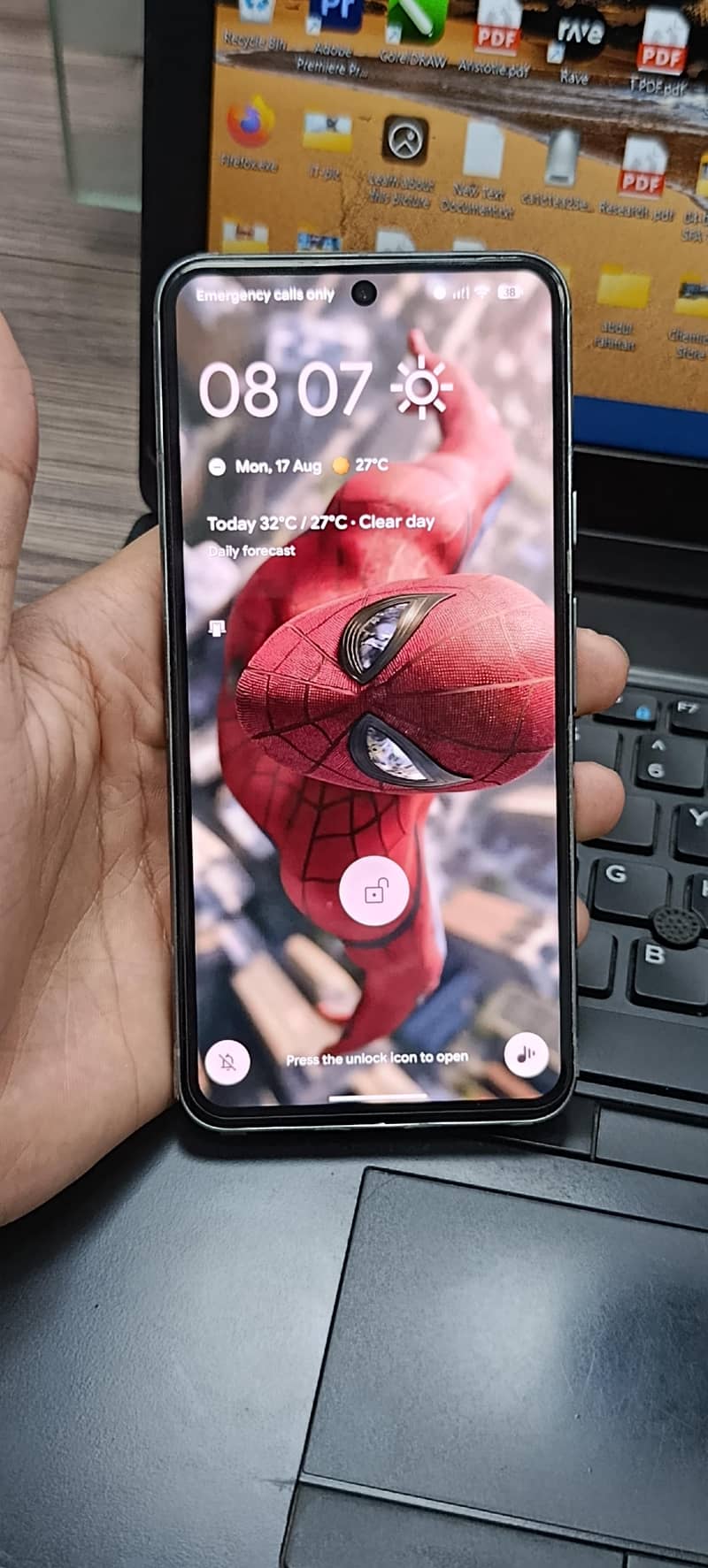 Google Pixel 8 1