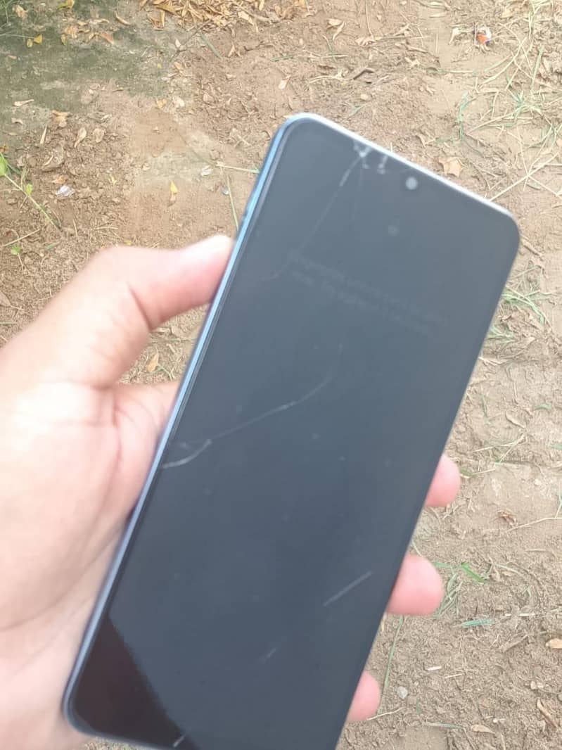 Realme Note 60 4