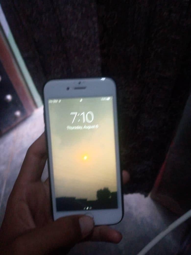 Apple iPhone 6 2