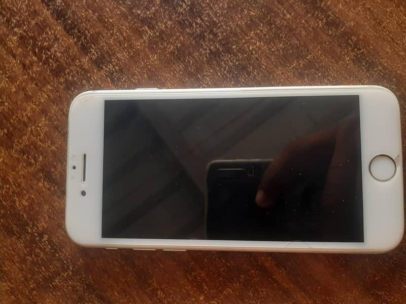 iPhone 7 3