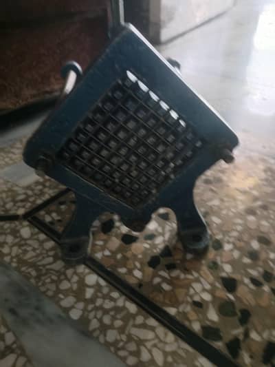 Potato cutter