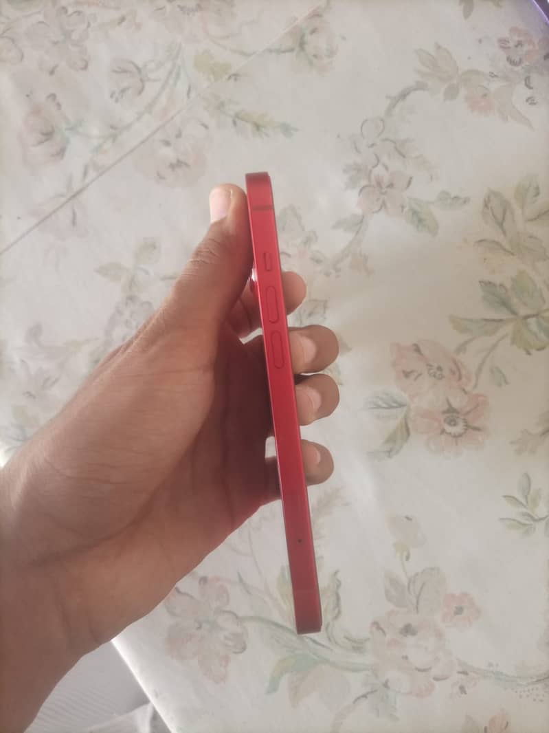 Apple iPhone 13 3