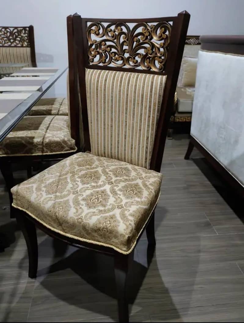Eight chairs Dining table 3