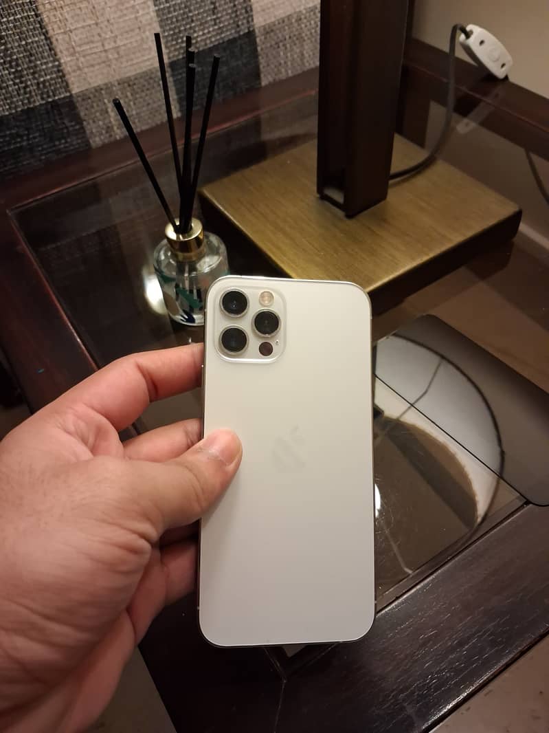 Apple iPhone 12 Pro 0
