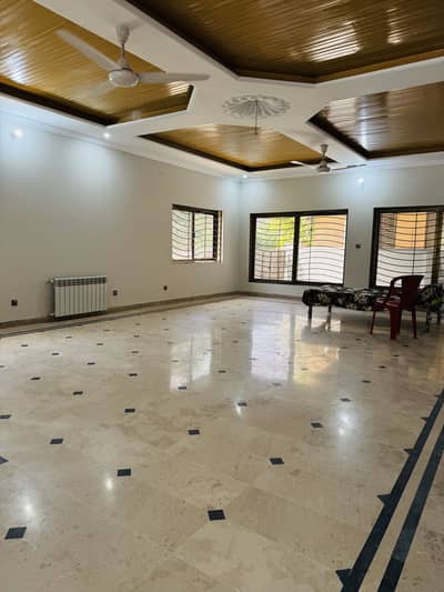 12 Marla Triple Storey Corner House For Rent Main Double Road, G-15 Islamabad