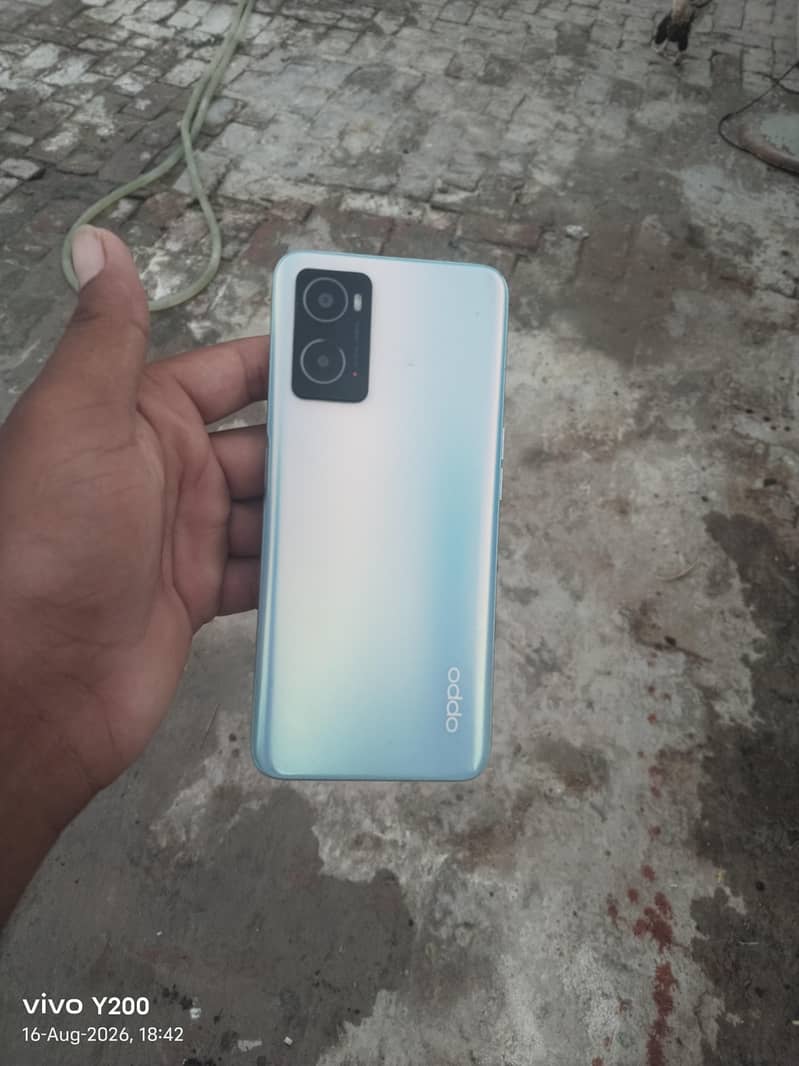 OPPO A76 0