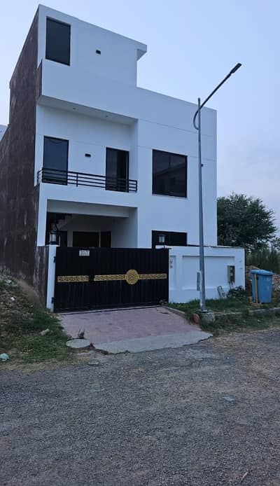 5 Marla Brand New House For Sale