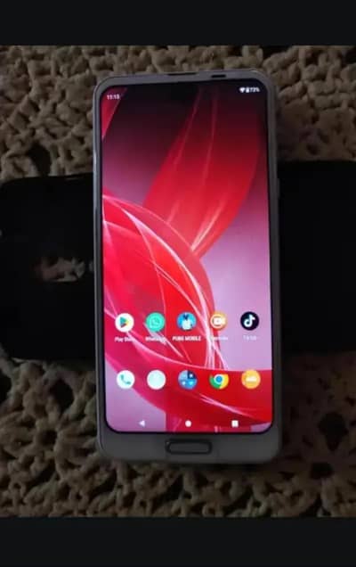 Sharp Aquos R2