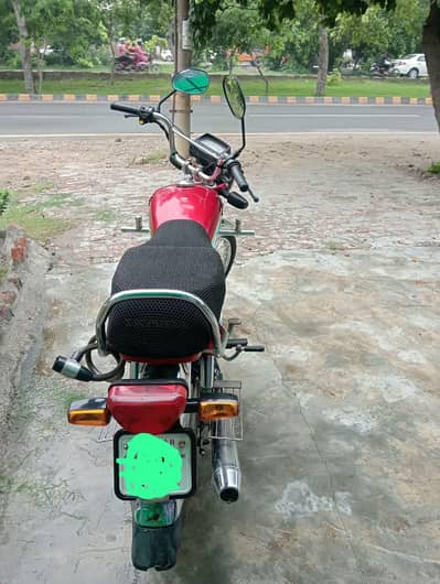 Honda CD70 2024