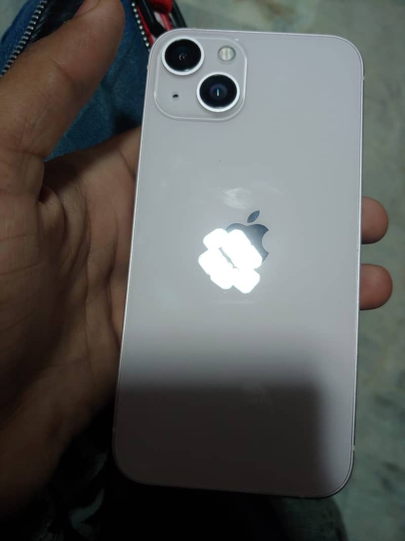 Apple iPhone 13 2
