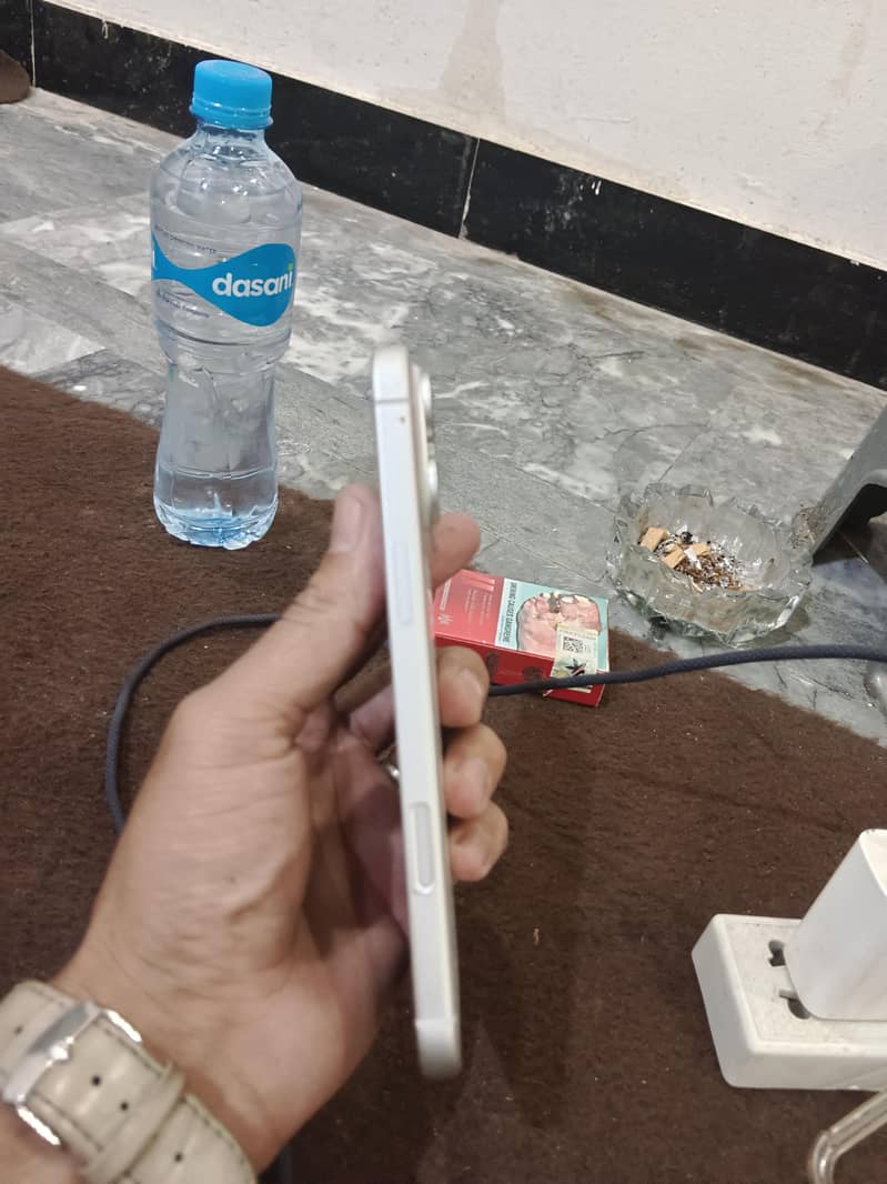 Apple iPhone 17 Pro Max 1