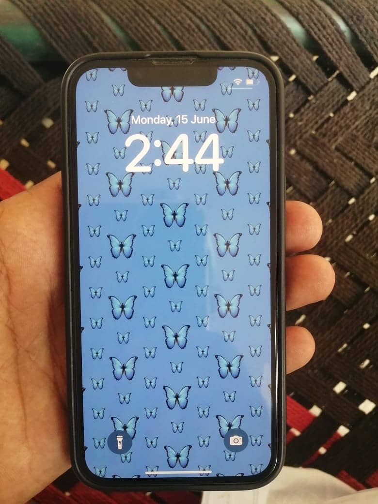 Apple iPhone 13 mini 0