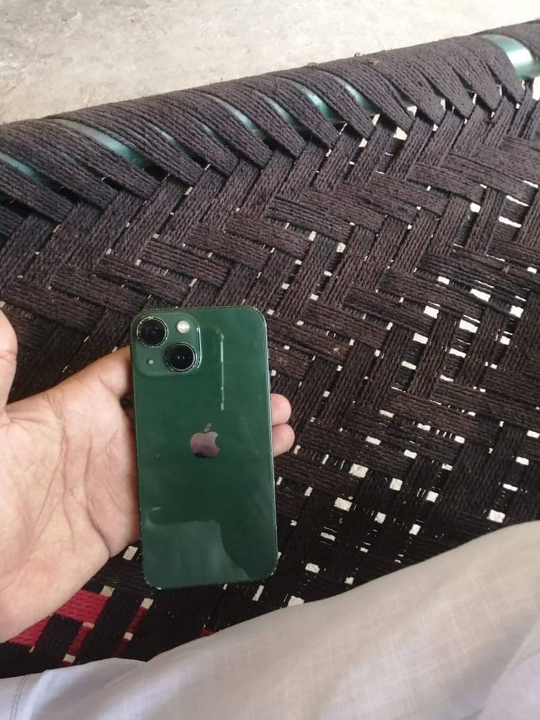 Apple iPhone 13 mini 2