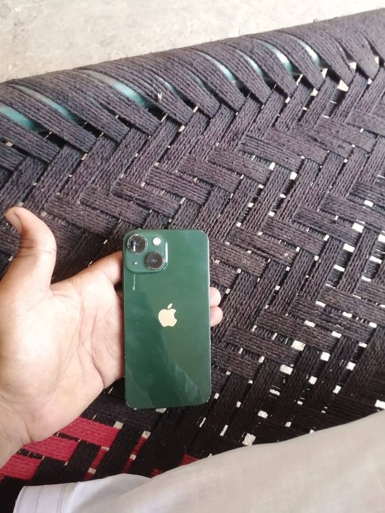 Apple iPhone 13 mini 3