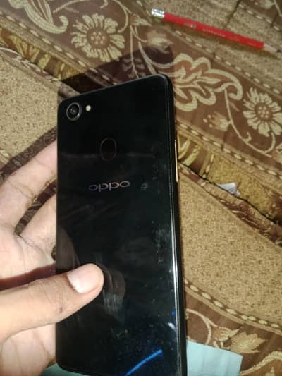 OPPO F7