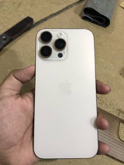 Apple iPhone 16 Pro Max