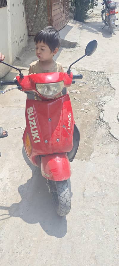 Suzuki Lets 5 Scooty