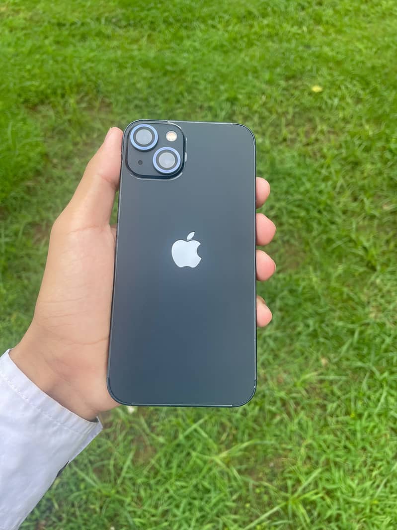 Apple iPhone 13 0