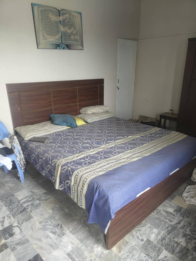 Bed set complete and sofas and other things 0