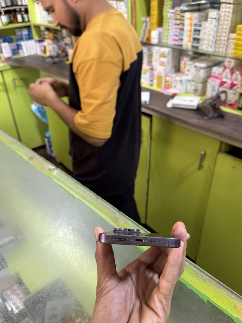 Apple iPhone 14 Pro Max 3
