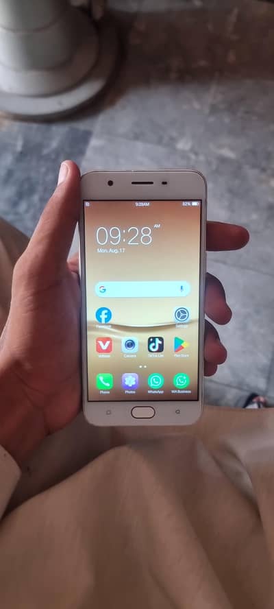 OPPO A57