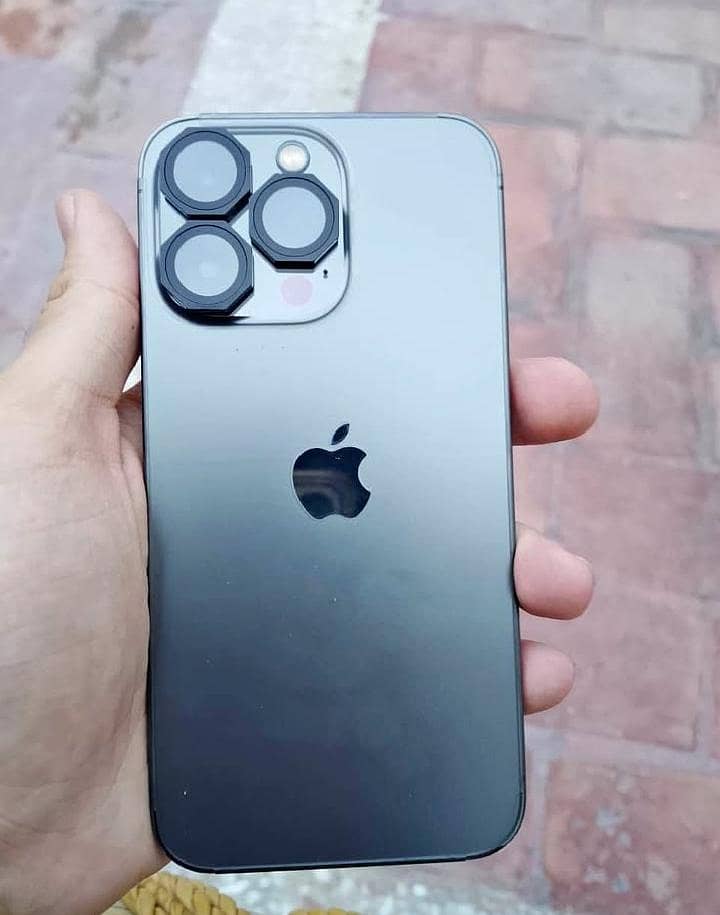 Apple iPhone 13 Pro 0