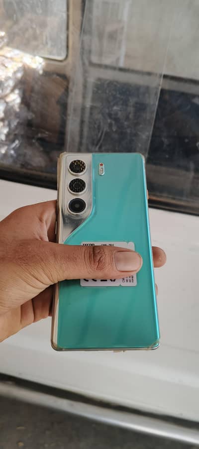 Tecno Camon 40pro 8/256 Full box