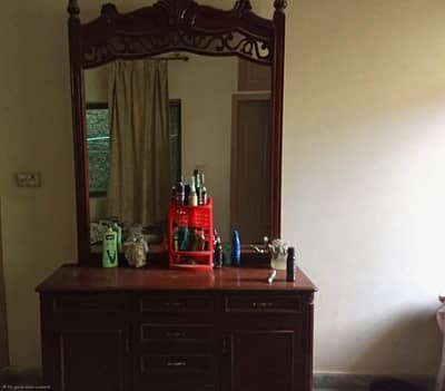 Dressing table for Sale