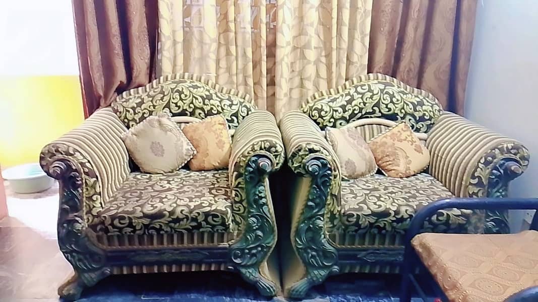 5 seater sofa 0