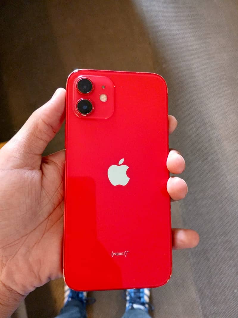 Apple iPhone 12 4