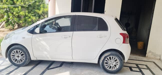Toyota Vitz 2007