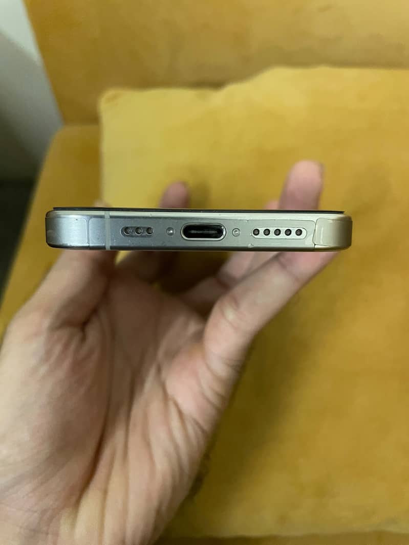 Apple iPhone 15 Pro 5