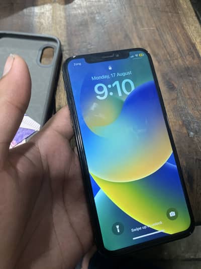 iPhone X pta approved 10/9 condition