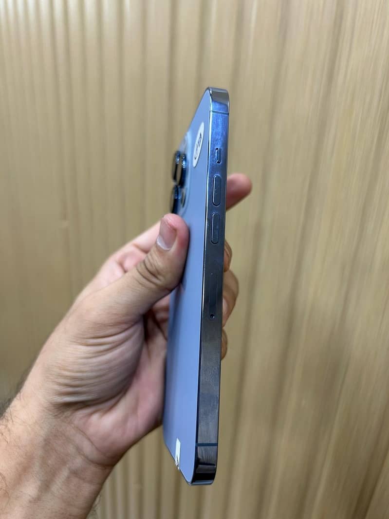 Apple iPhone 13 Pro 1
