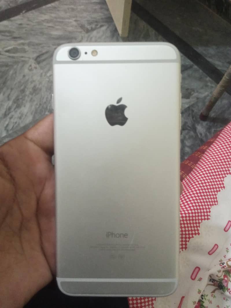 Apple iPhone 6 Plus 0