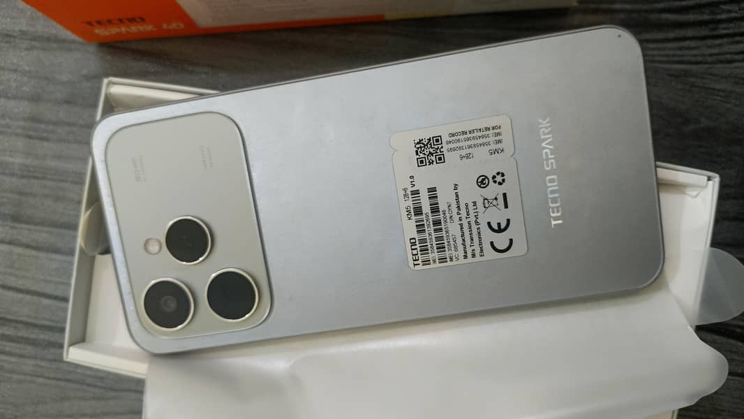 Tecno Spark 40 2