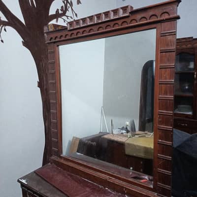 bedroom mirror