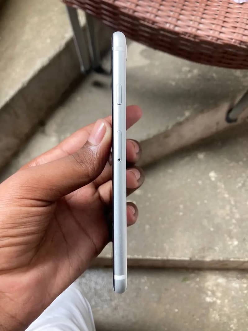 Apple iPhone SE 5