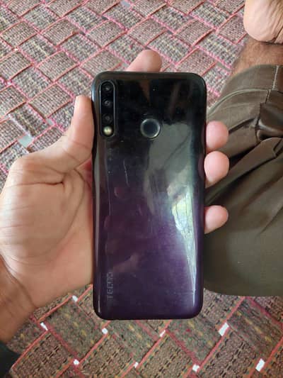 Tecno Spark 4