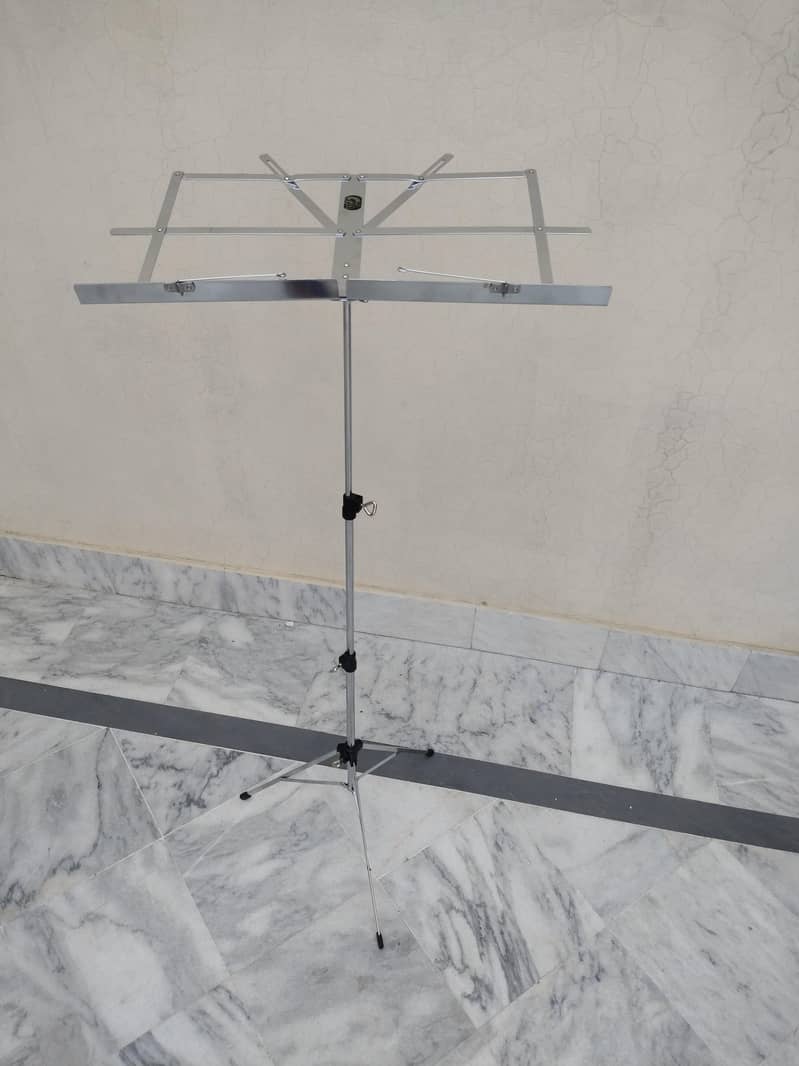 Rostrum / lecture stand 0